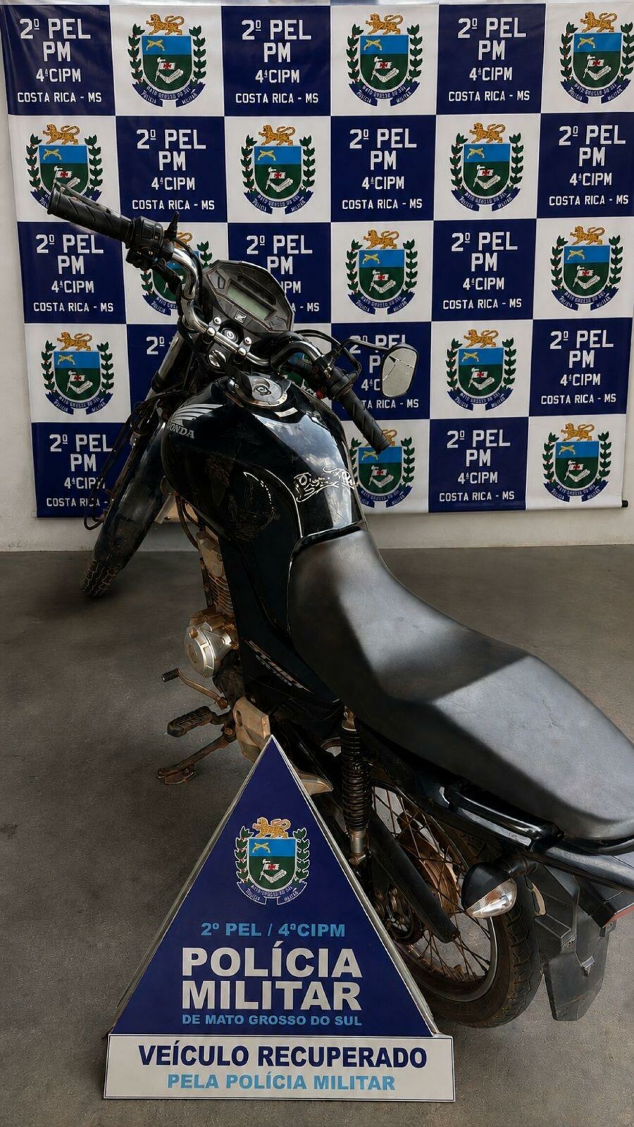 Ilustração da notícia Adolescente, de 15 anos, é apreendido com moto furtada e porções de crack em Costa Rica da MS Todo dia